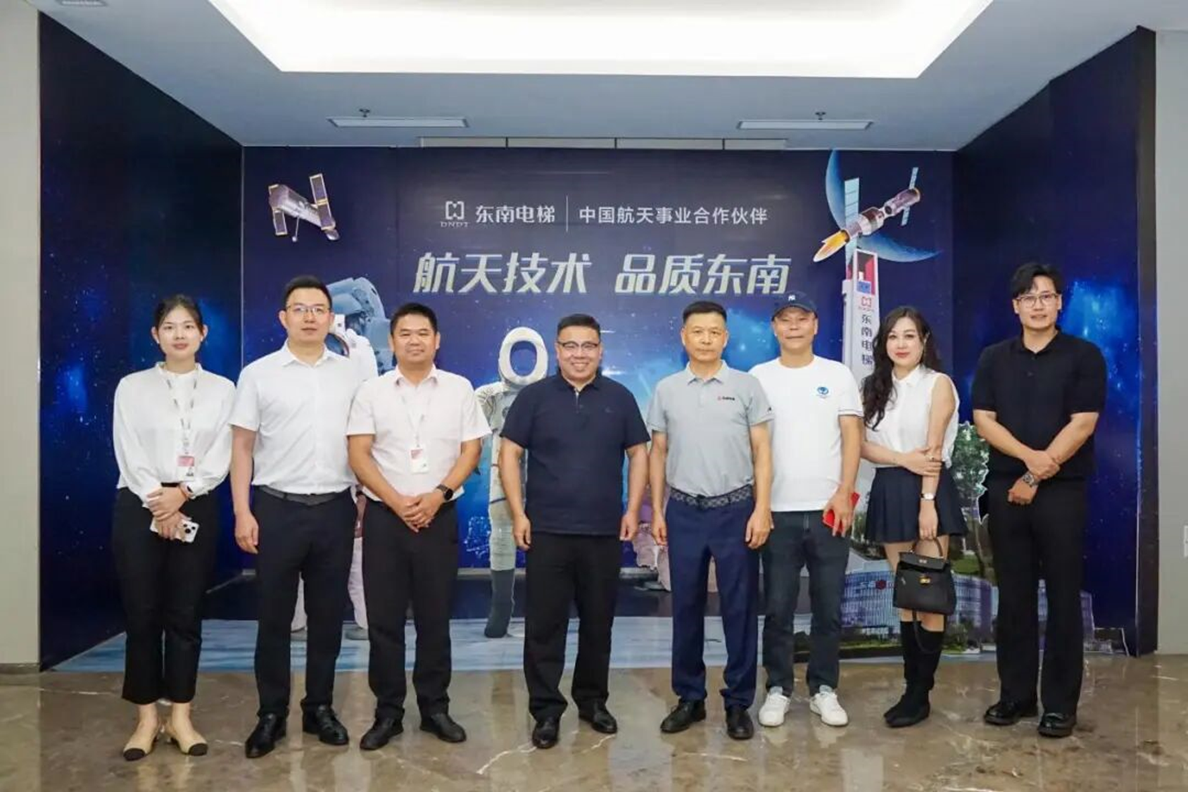 清华长三角研究院李晓峰院长一行莅临8040www威尼斯参观指导